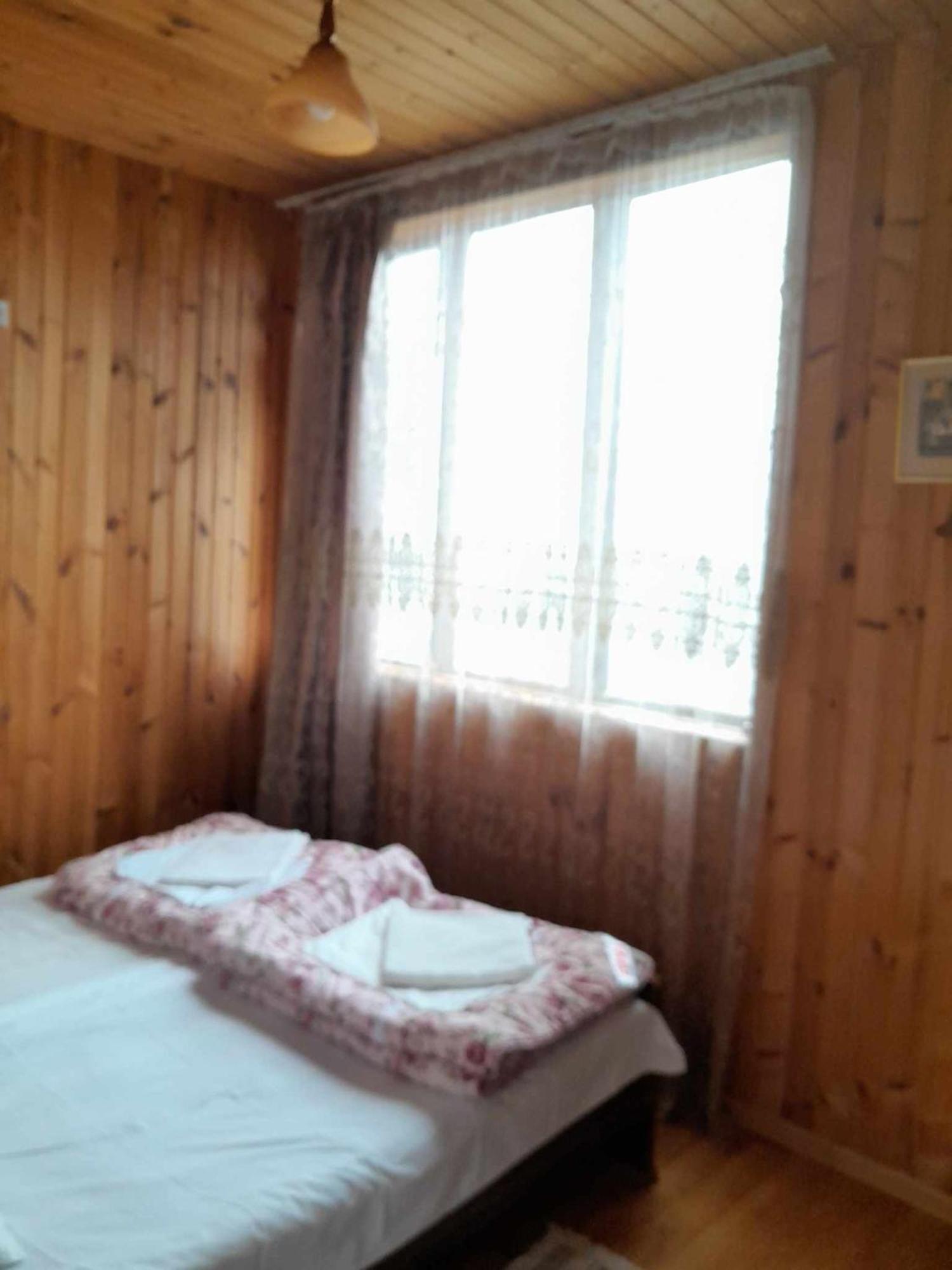 Guest House Guliada Gordi ภายนอก รูปภาพ